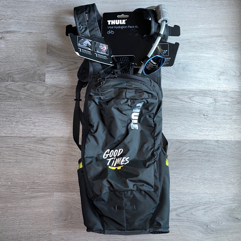 Thule Vital6L Hydration Backpack (camelback style)